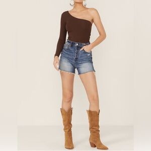 Daze Bottom Line High Rise Vintage Short - True
